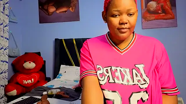 Cherriikenzie online show from March 25, 2026, 5:45 pm