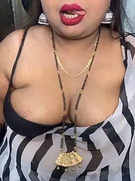 Snapshot of Oh-Monika chatting on October 13, 2025, 4:41 pm Oh-Monika online show from October 13, 2025, 4:41 pm