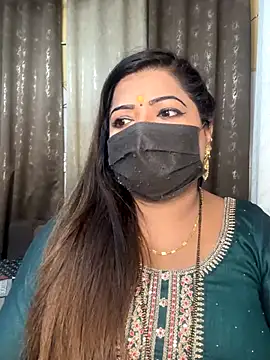 Snapshot of Oh-Monika chatting on November 14, 2025, 6:33 pm Oh-Monika online show from November 14, 2025, 6:33 pm