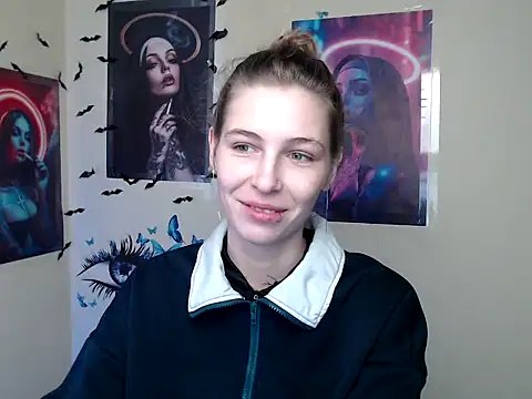 Snapshot of StrangerGi chatting on October 23, 2025, 6:12 am StrangerGi online show from October 23, 2025, 6:12 am