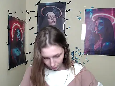 Snapshot of StrangerGi chatting on March 10, 2025, 1:00 pm StrangerGi online show from March 10, 2025, 1:00 pm