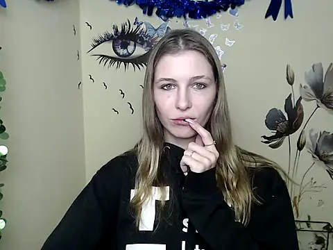 Snapshot of StrangerGi chatting on February 20, 2025, 4:03 pm StrangerGi online show from February 20, 2025, 4:03 pm