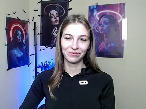 Snapshot of StrangerGi chatting on October 8, 2025, 6:15 am StrangerGi online show from October 8, 2025, 6:15 am