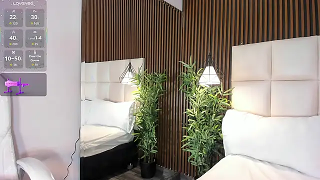 CailynBrowm online show from October 22, 2025, 4:45 am