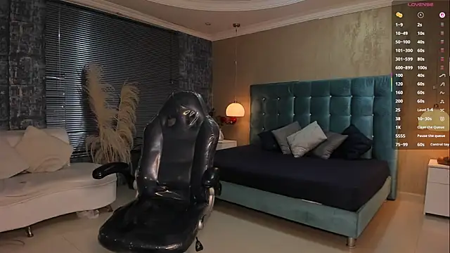 MelanieRioss online show from March 11, 2026, 1:38 pm