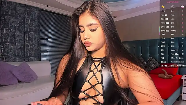 Snapshot of MelanieRioss chatting on October 16, 2025, 1:41 pm MelanieRioss online show from October 16, 2025, 1:41 pm