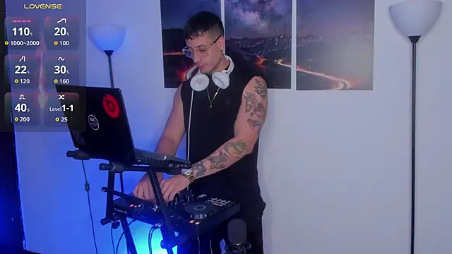 matt saill online show from November 7, 2025, 11:30 pm