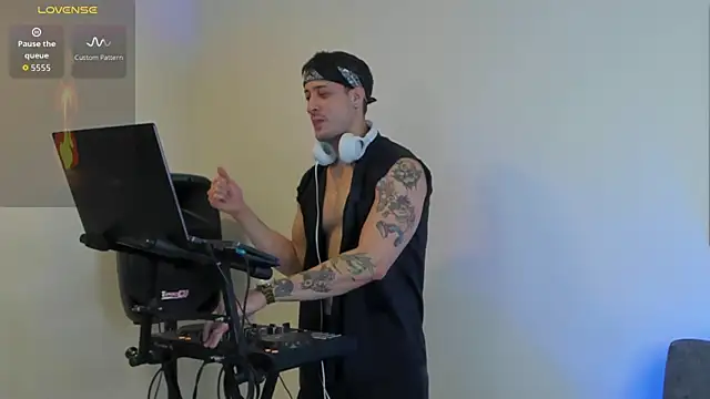 matt saill online show from September 19, 2025, 1:42 am