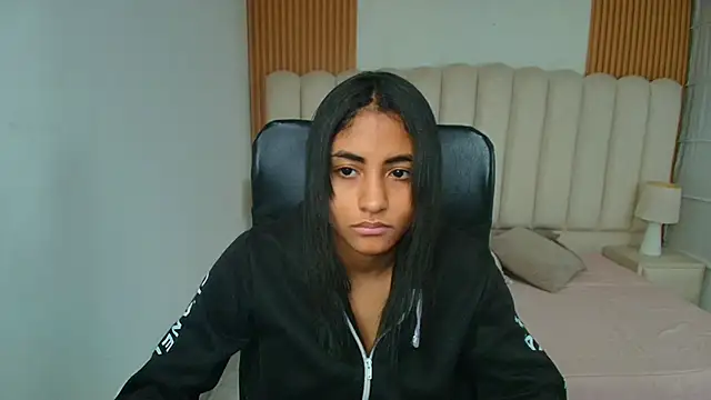 shaneelle online show from March 2, 2026, 5:08 am