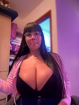 Saorii kiido online show from October 12, 2025, 6:42 pm