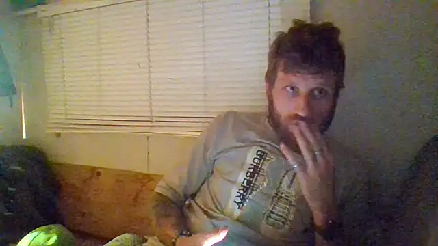 Snapshot of terry2big4u24 chatting on January 14, 2025, 4:15 am terry2big4u24 online show from January 14, 2025, 4:15 am