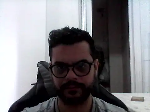 Snapshot of HornyBeachBoyBR chatting on July 2, 2026, 2:23 pm HornyBeachBoyBR online show from July 2, 2026, 2:23 pm