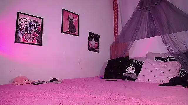 Martina goth1 online show from November 9, 2025, 9:41 pm