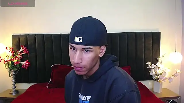 Snapshot of soft_attraction chatting on February 18, 2026, 7:54 pm soft attraction online show from February 18, 2026, 7:54 pm