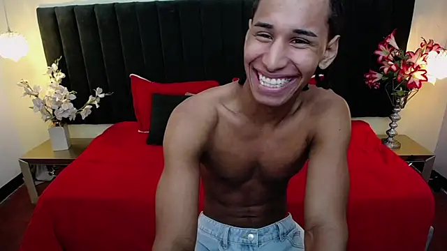 soft attraction online show from October 7, 2025, 7:59 pm