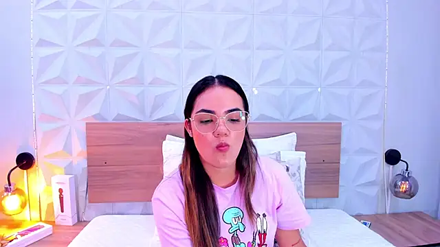 Snapshot of Stacey_white_ chatting on October 10, 2025, 7:58 pm Stacey white online show from October 10, 2025, 7:58 pm