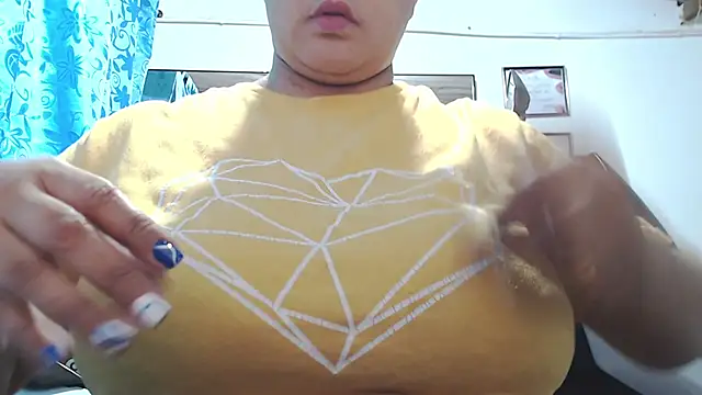 Snapshot of mia_donatto369 chatting on October 8, 2025, 11:05 pm mia donatto369 online show from October 8, 2025, 11:05 pm