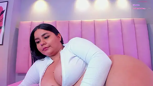 KeilyRoss online show from March 15, 2025, 12:15 am