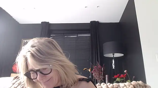 godinflower online show from February 6, 2026, 9:16 am