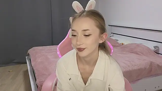 Snapshot of VikiSea chatting on September 10, 2025, 8:41 pm VikiSea online show from September 10, 2025, 8:41 pm