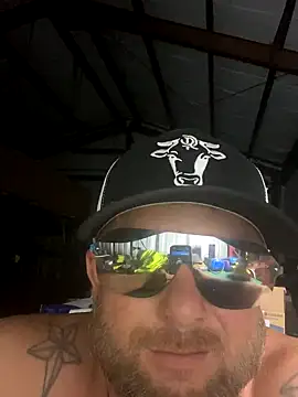 rocket8669 online show from October 16, 2025, 4:43 am