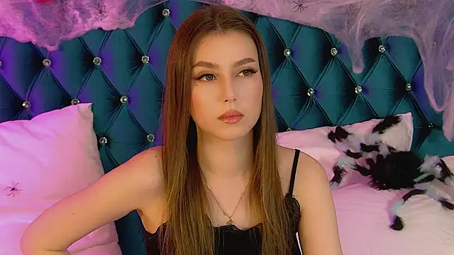 AliceMoreno online show from October 28, 2025, 5:12 pm