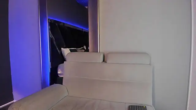 AmmyJones  online show from March 14, 2026, 12:11 pm