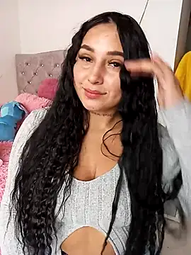 Juanamd1 online show from December 19, 2025, 2:41 pm