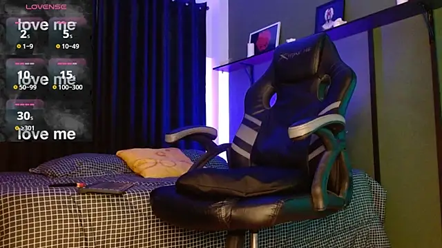 castle 87 online show from October 7, 2025, 2:40 pm