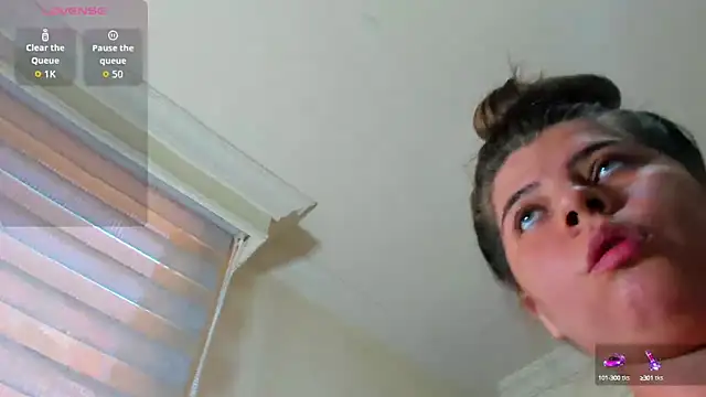 ValeryJohanson  online show from September 13, 2025, 7:25 pm