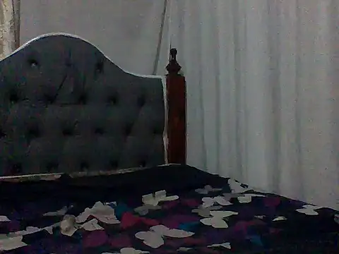 ebony mellanin online show from September 25, 2025, 5:52 pm