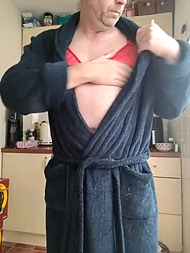 JulianJ50 online show from January 14, 2026, 2:20 pm