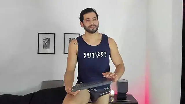 Dereck vega online show from September 24, 2025, 9:43 pm