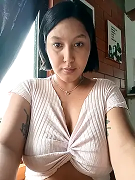 Snapshot of SamaraJay1 chatting on October 6, 2025, 2:07 pm SamaraJay1 online show from October 6, 2025, 2:07 pm