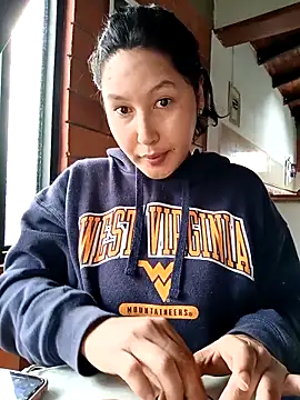 Snapshot of SamaraJay1 chatting on October 10, 2025, 2:07 pm SamaraJay1 online show from October 10, 2025, 2:07 pm