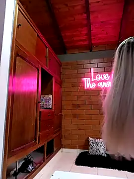 Snapshot of SamaraJay1 chatting on March 13, 2025, 11:41 am SamaraJay1 online show from March 13, 2025, 11:41 am