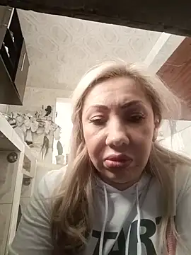 Snapshot of coral_smitth chatting on May 20, 2026, 6:16 pm coral smitth online show from May 20, 2026, 6:16 pm