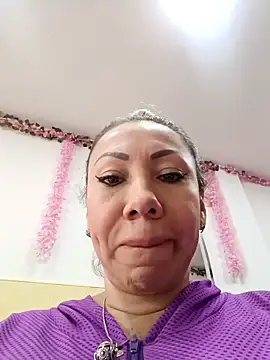 Snapshot of coral_smitth chatting on April 30, 2026, 2:57 pm coral smitth online show from April 30, 2026, 2:57 pm