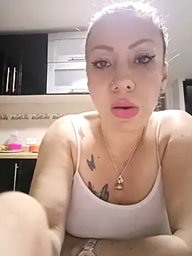 coral smitth online show from March 11, 2025, 1:26 am
