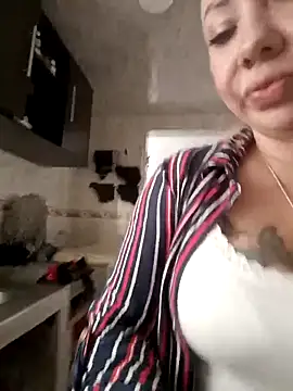 coral smitth online show from April 9, 2026, 7:20 pm