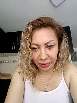 coral smitth online show from March 1, 2025, 4:33 pm