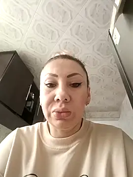 Snapshot of coral_smitth chatting on April 21, 2026, 7:31 pm coral smitth online show from April 21, 2026, 7:31 pm