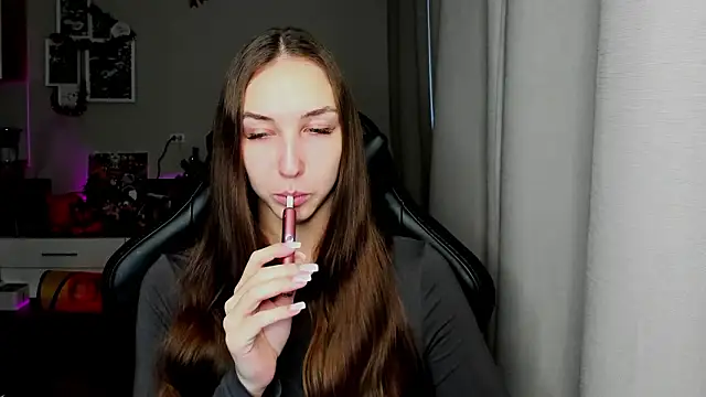 Snapshot of Sm0ly chatting on January 18, 2026, 2:48 am Sm0ly online show from January 18, 2026, 2:48 am