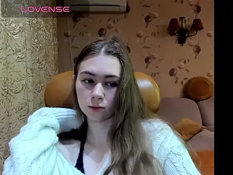 Snapshot of MadeleineWiliams chatting on October 7, 2025, 7:26 pm MadeleineWiliams online show from October 7, 2025, 7:26 pm