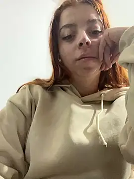 Snapshot of Cloew_Marz chatting on March 7, 2025, 12:04 am Cloew Marz online show from March 7, 2025, 12:04 am