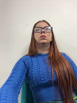 Snapshot of Cloew_Marz chatting on September 27, 2025, 2:12 pm Cloew Marz online show from September 27, 2025, 2:12 pm