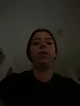 Snapshot of Cloew_Marz chatting on March 8, 2025, 9:51 pm Cloew Marz online show from March 8, 2025, 9:51 pm