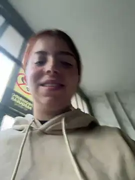 Snapshot of Cloew_Marz chatting on March 9, 2025, 10:08 pm Cloew Marz online show from March 9, 2025, 10:08 pm