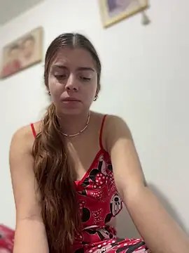 Snapshot of Cloew_Marz chatting on February 2, 2025, 4:43 pm Cloew Marz online show from February 2, 2025, 4:43 pm
