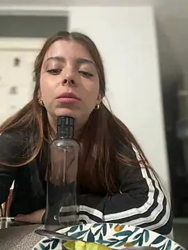 Snapshot of Cloew_Marz chatting on February 18, 2025, 8:36 pm Cloew Marz online show from February 18, 2025, 8:36 pm